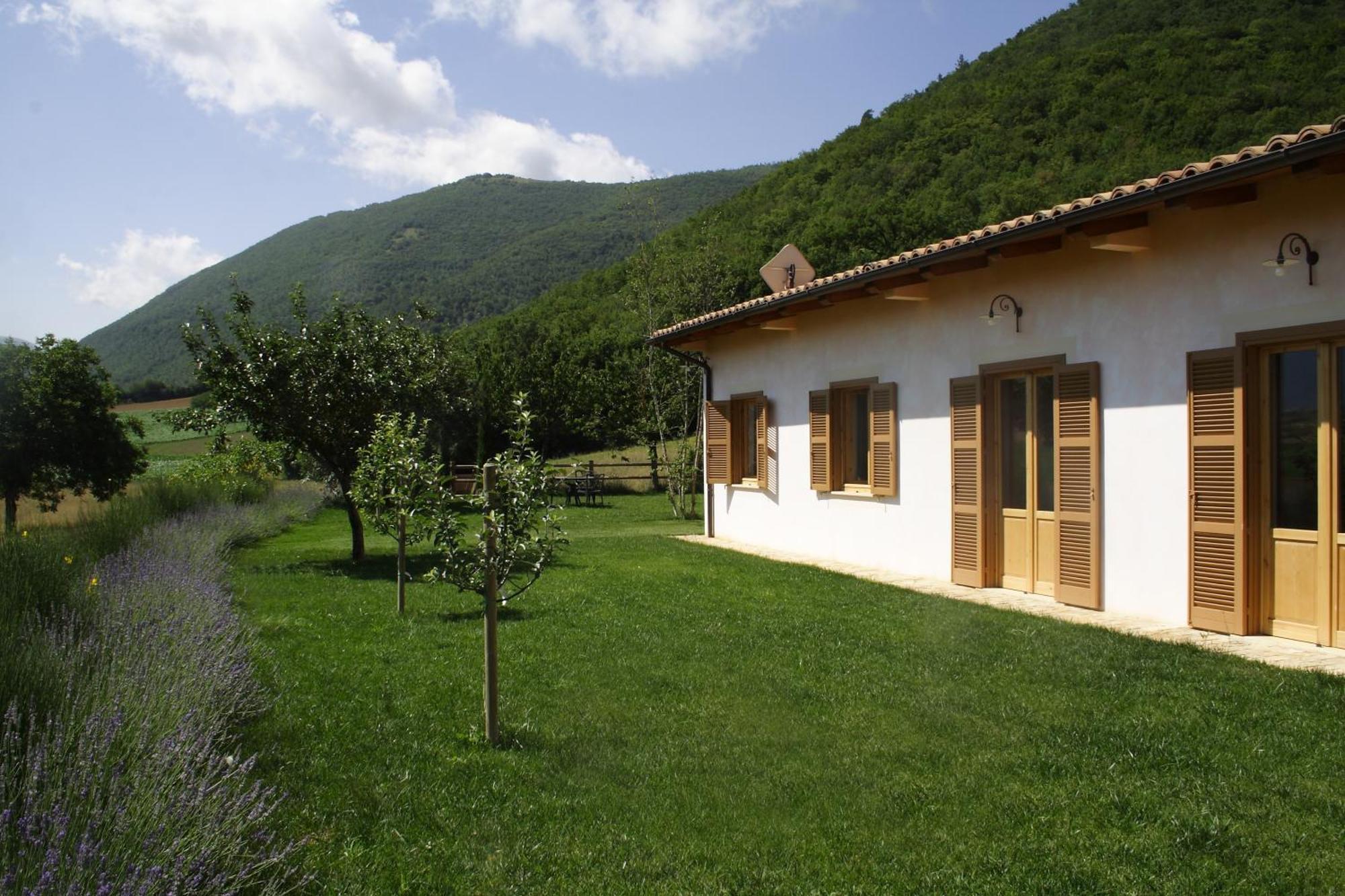 Agriturismo La Cascina Di Opaco Norcia Buitenkant foto
